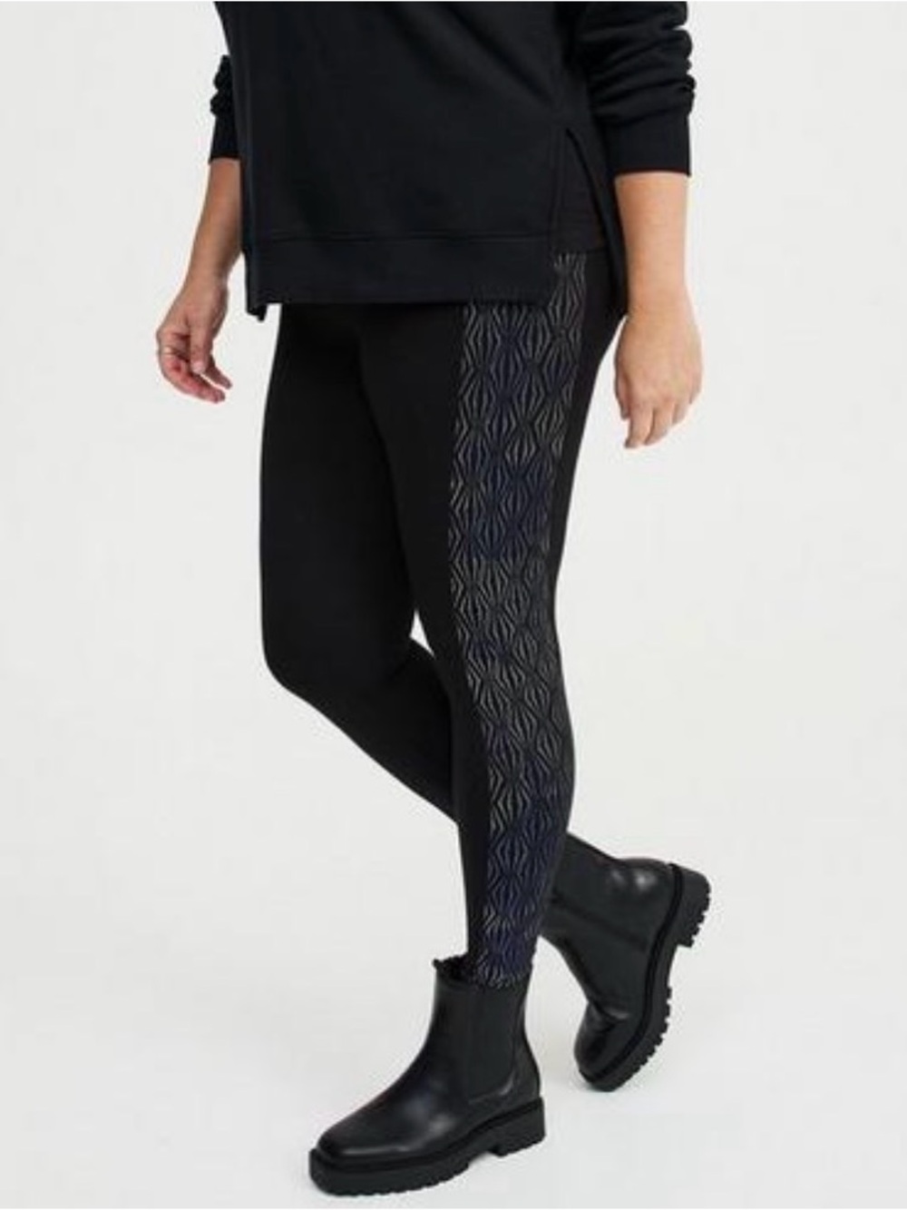 Torrid Premium Legging Full Length 27” Inseam Dew Drop Side Stripe Deep Black